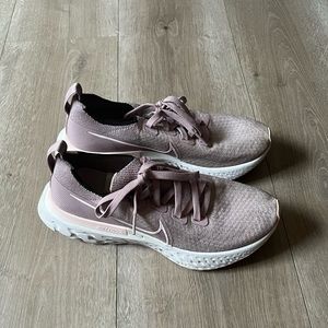Nike React Infinity Run Flyknit Women’s Running Shoe - size 8.5